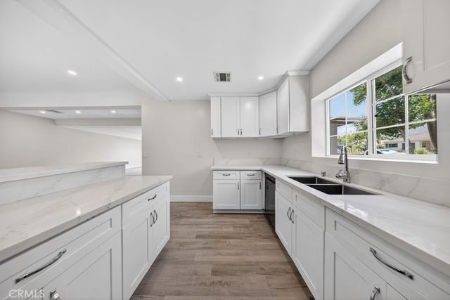 10227 Mcvine, Sunland, CA 91040