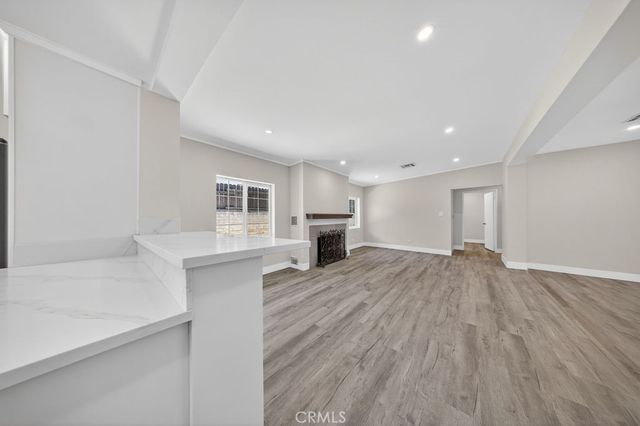 10227 Mcvine, Sunland, CA 91040