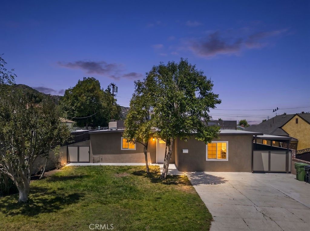10227 Mcvine, Sunland, CA 91040