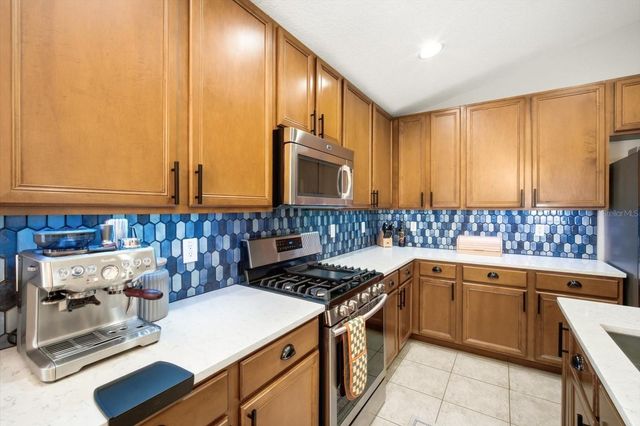 6808 CAMBRIDGE PARK DRIVE, Apollo Beach, FL 33572