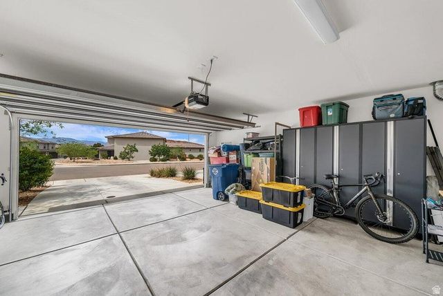 3265 S FOSSIL DR, St. George, UT 84790