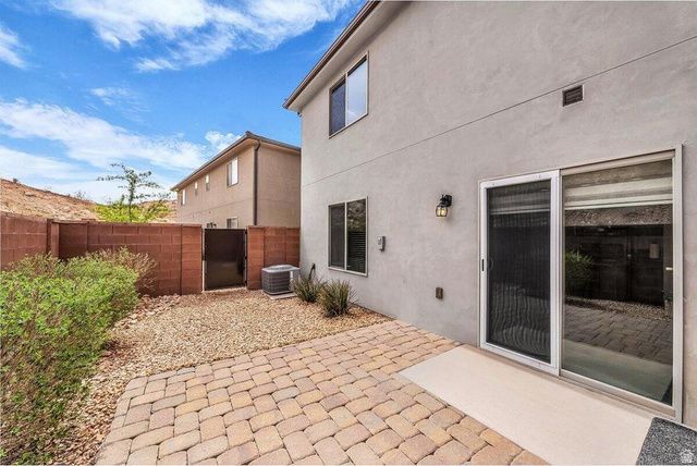 3265 S FOSSIL DR, St. George, UT 84790