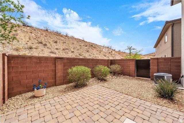 3265 S FOSSIL DR, St. George, UT 84790