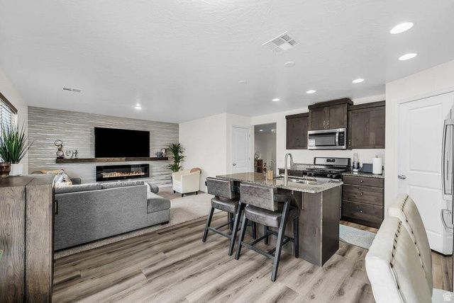 3265 S FOSSIL DR, St. George, UT 84790