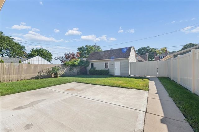1741 N 76th Court, Elmwood Park, IL 60707