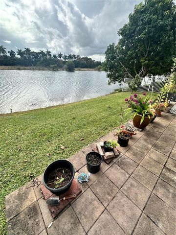 18166 SW 29th St, Miramar, FL 33029