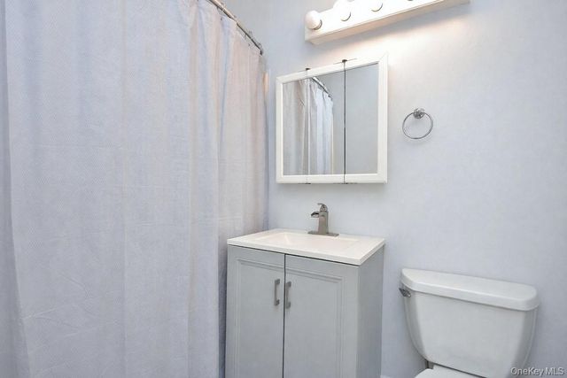 25 Stewart Place 412, Mount Kisco, NY 10549