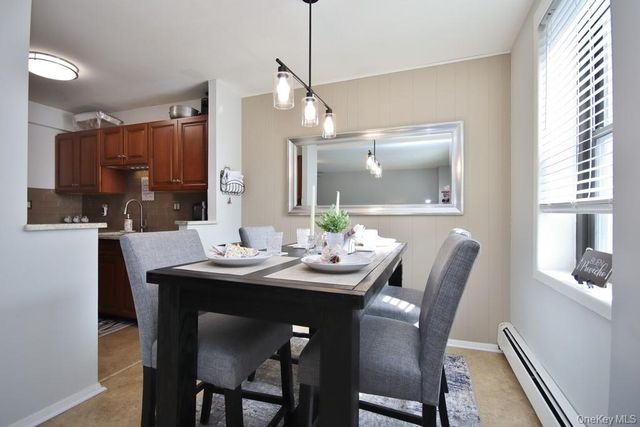 25 Stewart Place 412, Mount Kisco, NY 10549