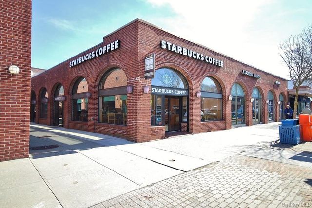 25 Stewart Place 412, Mount Kisco, NY 10549