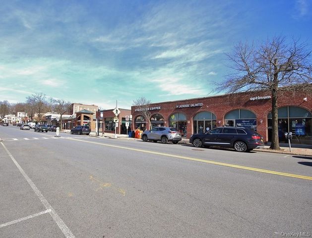 25 Stewart Place 412, Mount Kisco, NY 10549