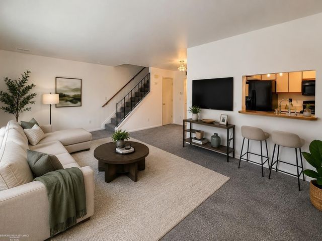 38573 Wellington Drive, Clinton Twp, MI 48036