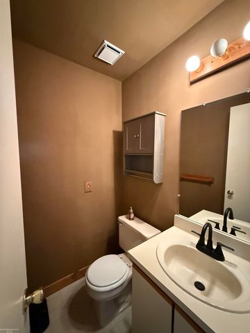 38573 Wellington Drive, Clinton Twp, MI 48036