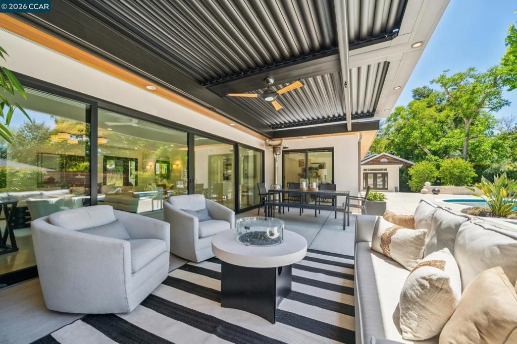 Image 17 of property listing at 3646 Happy Valley Rd, Lafayette, CA 94549