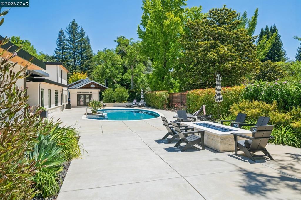 Image 56 of property listing at 3646 Happy Valley Rd, Lafayette, CA 94549