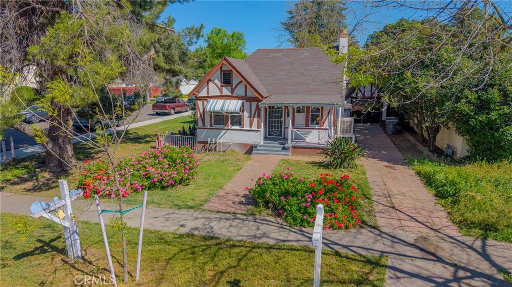 Image 10 of property listing at 261 W 26th, Merced, CA 95340