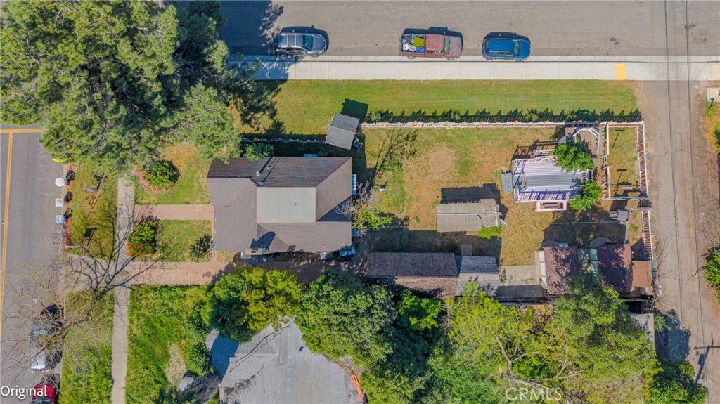 Image 16 of property listing at 261 W 26th, Merced, CA 95340