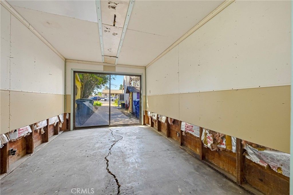 Image 35 of property listing at 261 W 26th, Merced, CA 95340