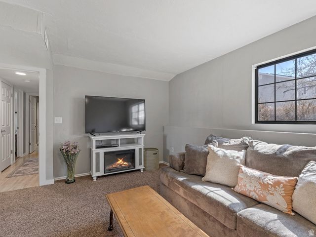 22 E 525 N, Layton, UT 84041