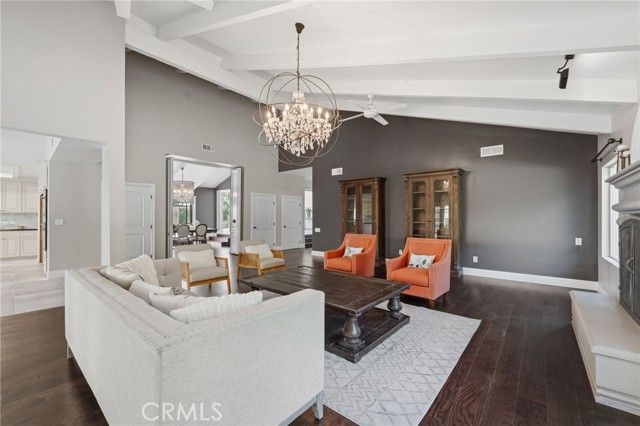 940 N Silent Ranch Drive, Glendora, CA 91741