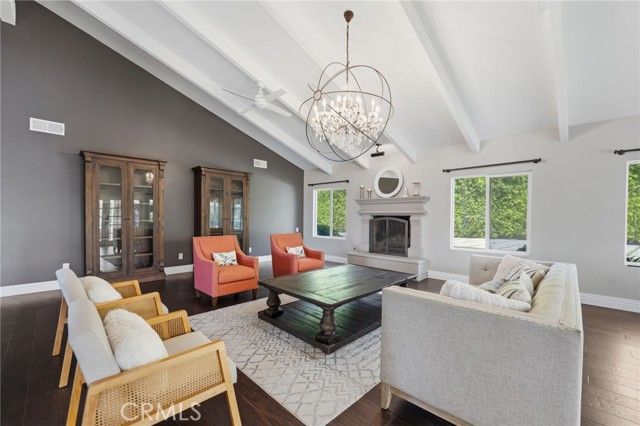 940 N Silent Ranch Drive, Glendora, CA 91741