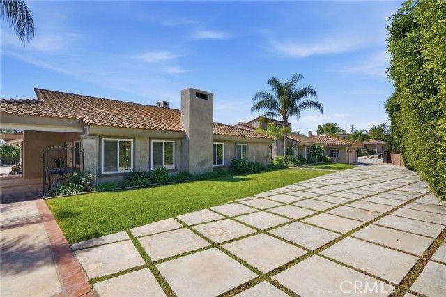 940 N Silent Ranch Drive, Glendora, CA 91741