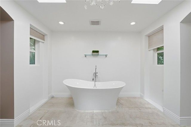 940 N Silent Ranch Drive, Glendora, CA 91741