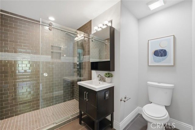 940 N Silent Ranch Drive, Glendora, CA 91741