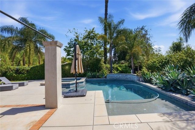 940 N Silent Ranch Drive, Glendora, CA 91741