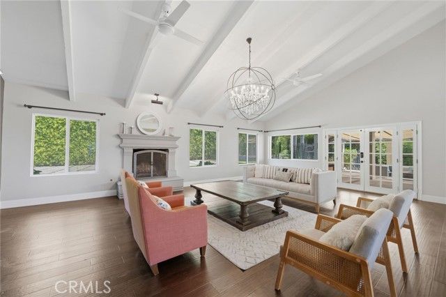 940 N Silent Ranch Drive, Glendora, CA 91741