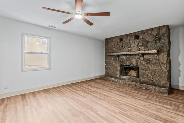 32 Ross Circle, Jacksonville, AR 72076