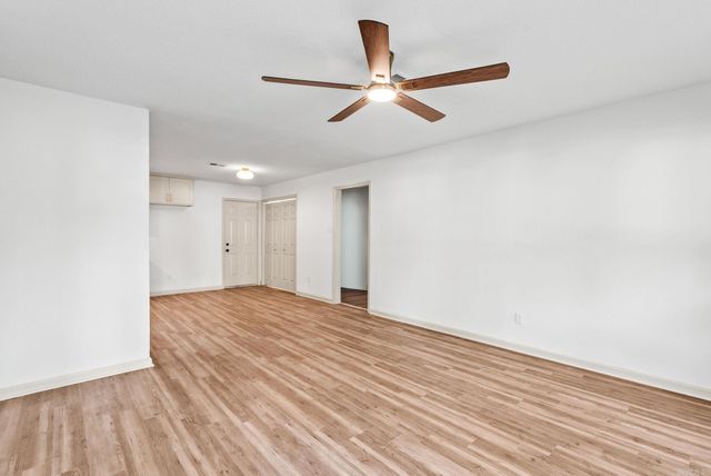 32 Ross Circle, Jacksonville, AR 72076