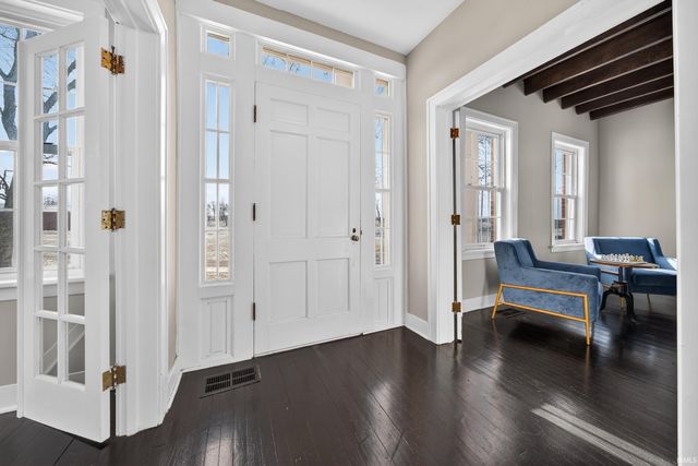 8010 W County Road 400 N, Royal Center, IN 46978