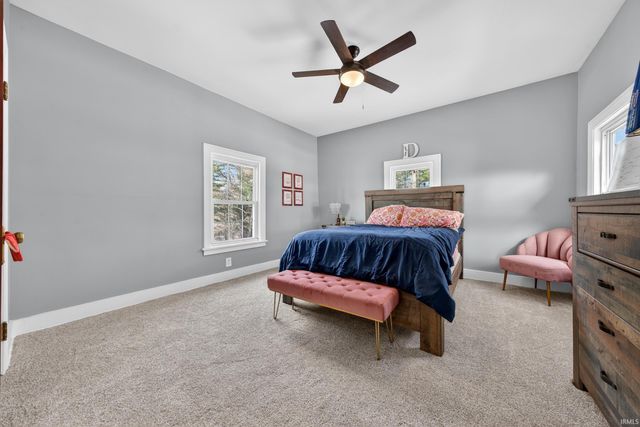 8010 W County Road 400 N, Royal Center, IN 46978