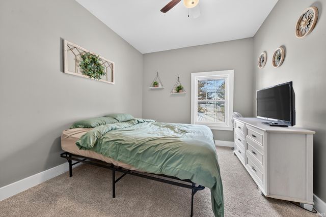 8010 W County Road 400 N, Royal Center, IN 46978