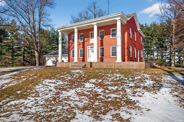 8010 W County Road 400 N, Royal Center, IN 46978