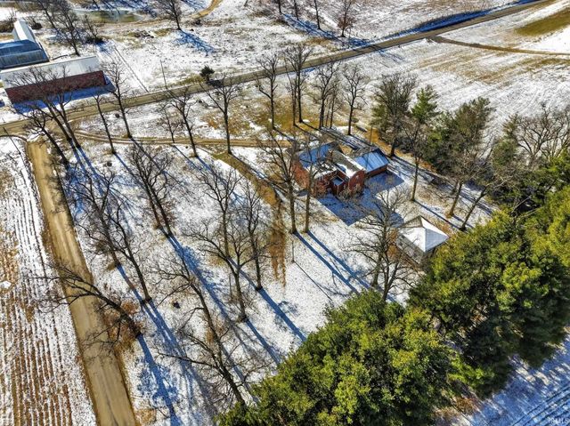 8010 W County Road 400 N, Royal Center, IN 46978