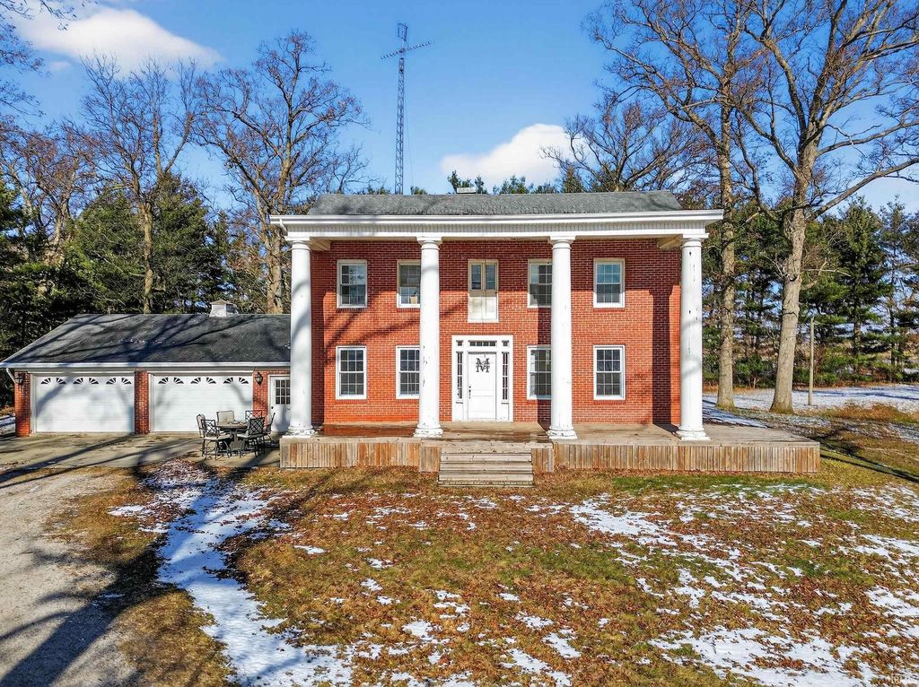 8010 W County Road 400 N, Royal Center, IN 46978