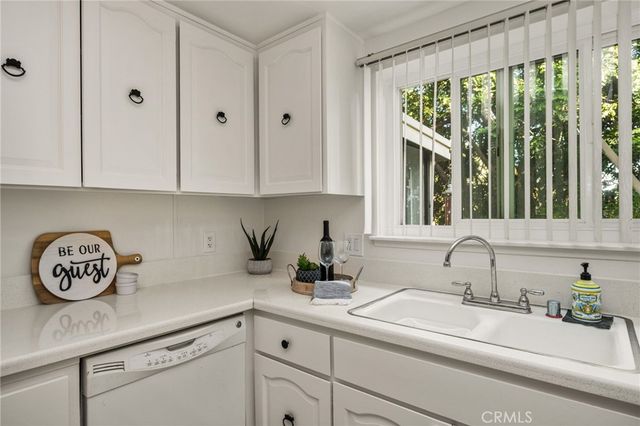 808 Ronda Mendoza C C, Laguna Woods, CA 92637