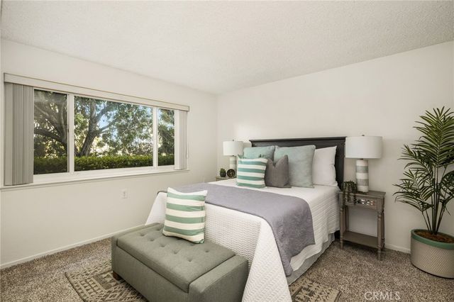 808 Ronda Mendoza C C, Laguna Woods, CA 92637