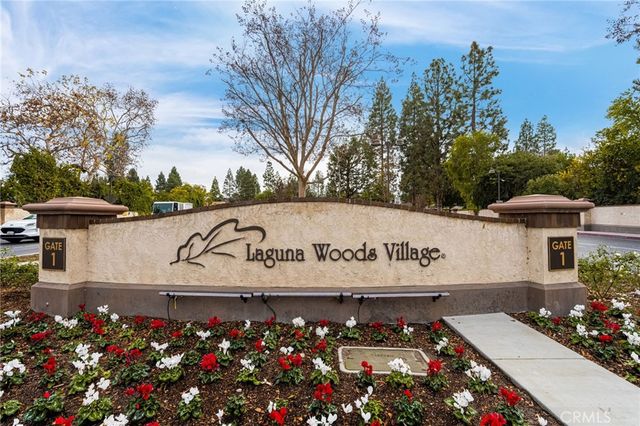 808 Ronda Mendoza C C, Laguna Woods, CA 92637