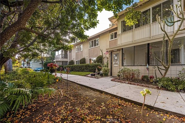808 Ronda Mendoza C C, Laguna Woods, CA 92637