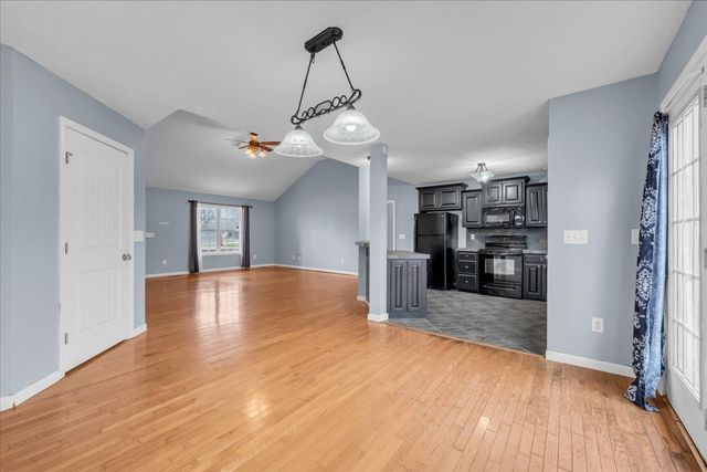 564 Indian Springs Cir, Manchester, TN 37355