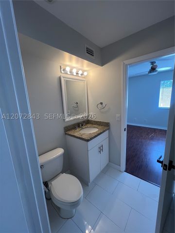 2445 Pasadena Way, Weston, FL 33327