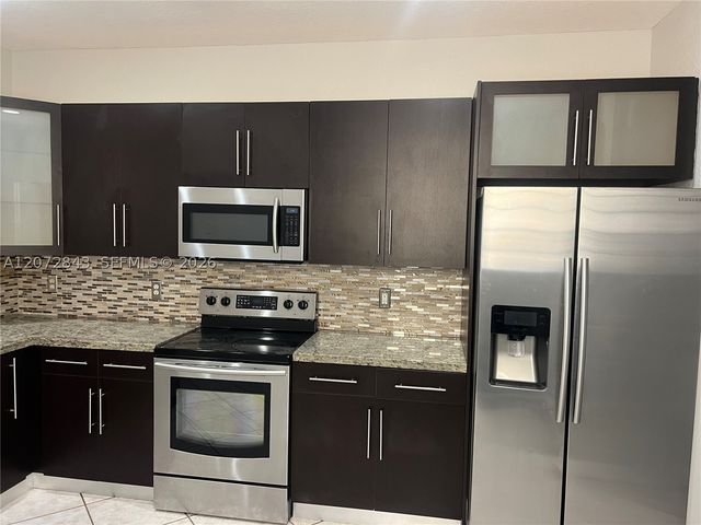 2445 Pasadena Way, Weston, FL 33327