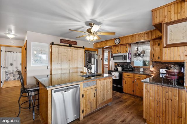 303 E CENTRAL AVENUE, Hammonton, NJ 08037