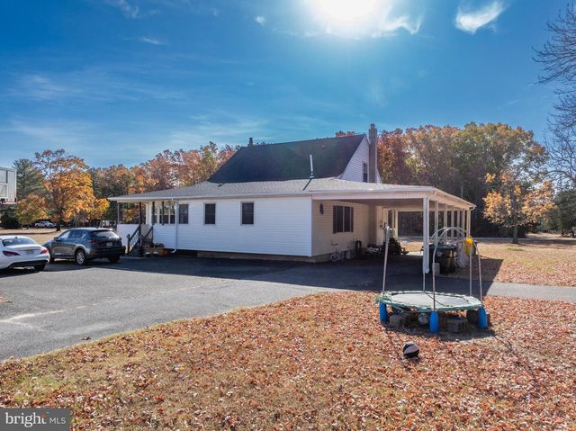 303 E CENTRAL AVENUE, Hammonton, NJ 08037