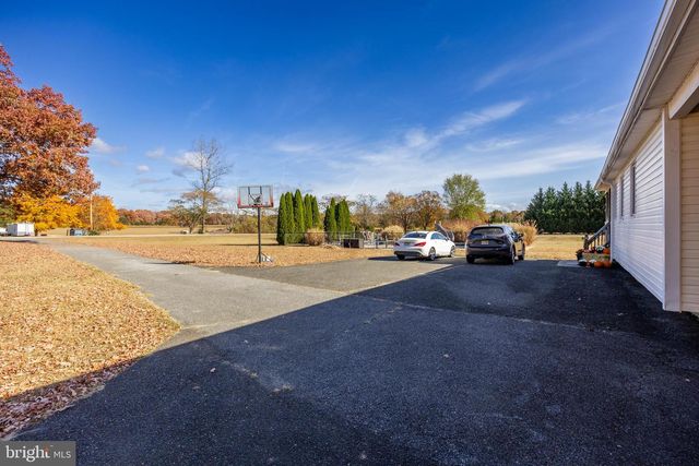 303 E CENTRAL AVENUE, Hammonton, NJ 08037