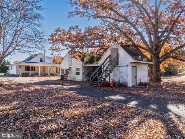 303 E CENTRAL AVENUE, Hammonton, NJ 08037