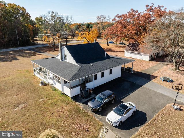 303 E CENTRAL AVENUE, Hammonton, NJ 08037