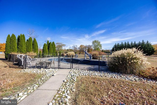 303 E CENTRAL AVENUE, Hammonton, NJ 08037